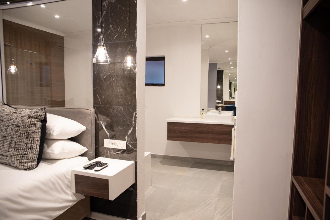 The Royal Bryanston Hotel Johannesburg Bagian luar foto