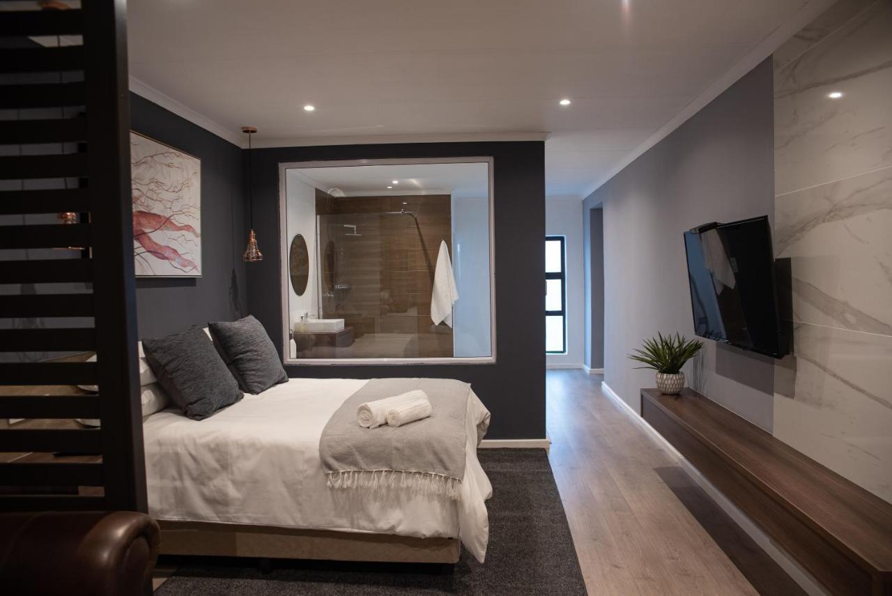 The Royal Bryanston Hotel Johannesburg Bagian luar foto