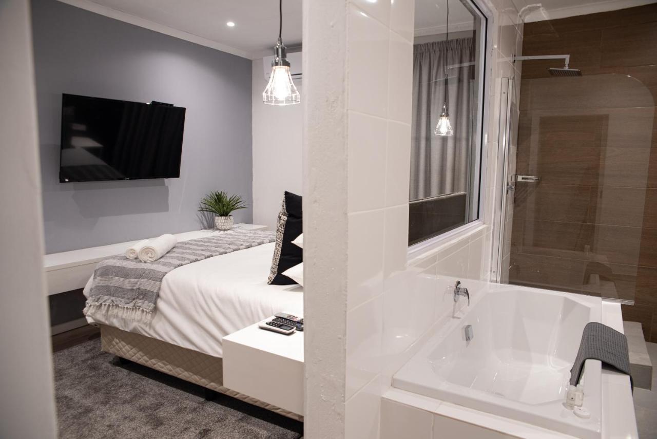 The Royal Bryanston Hotel Johannesburg Bagian luar foto