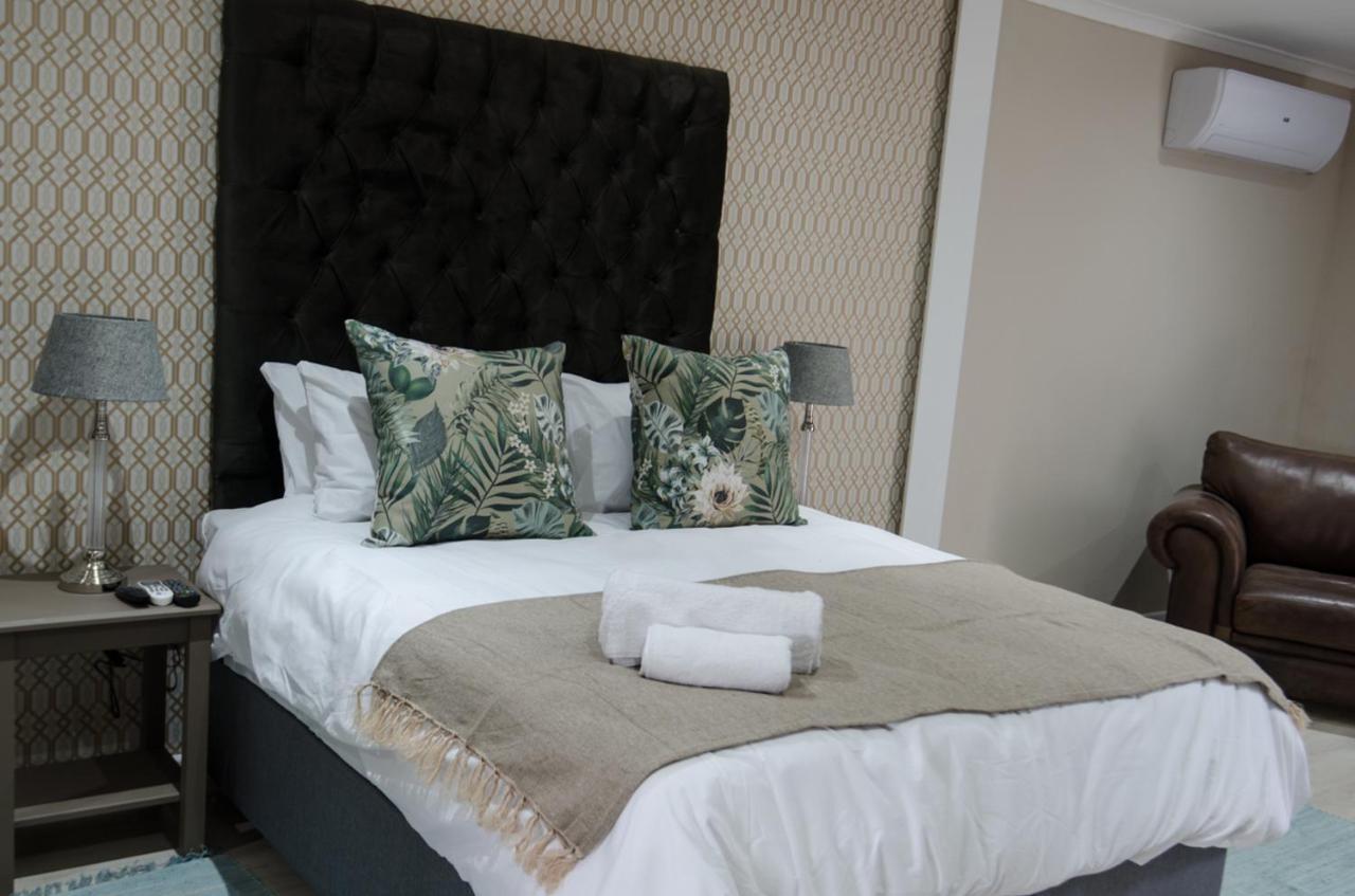 The Royal Bryanston Hotel Johannesburg Bagian luar foto