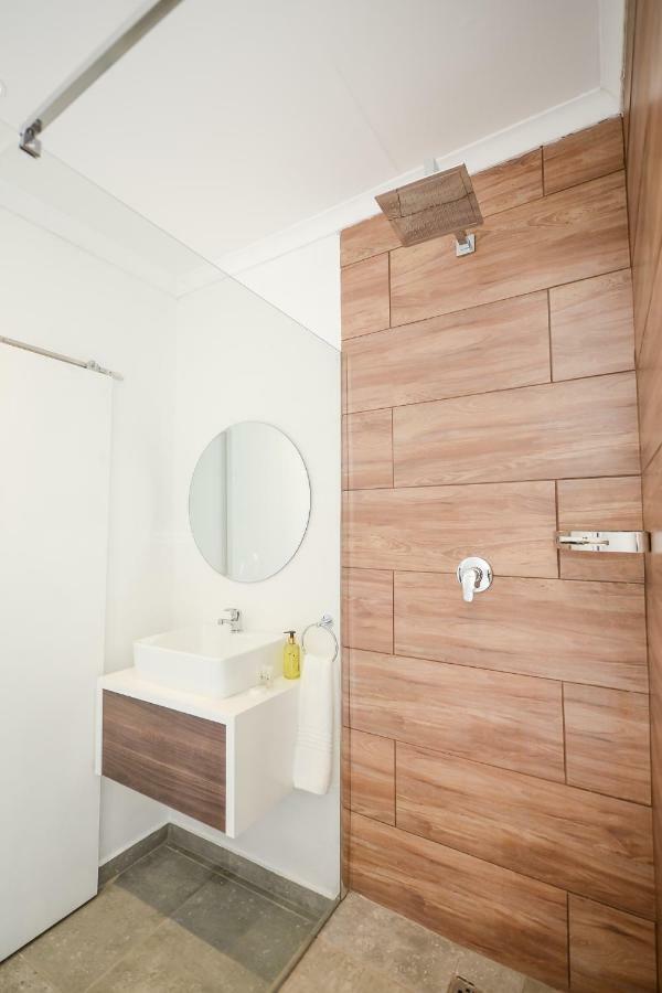 The Royal Bryanston Hotel Johannesburg Bagian luar foto