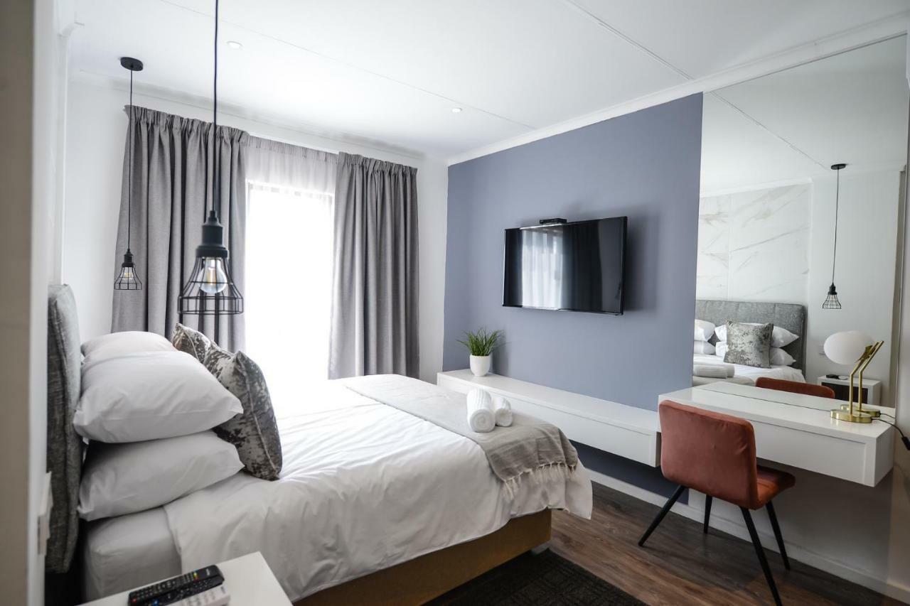 The Royal Bryanston Hotel Johannesburg Bagian luar foto